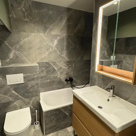 Renovated & Cozy