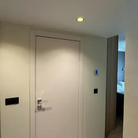 Renovated & Cozy Cannes